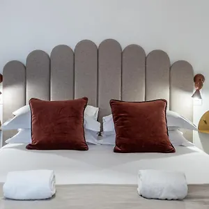 4* Hotel Le Nest By Sweett